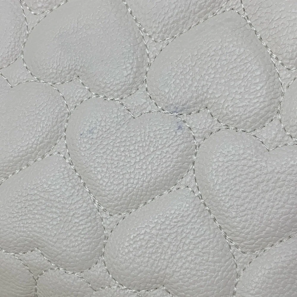 Betsey Johnson Quilted Heart Wristlet - Picture 10 of 10